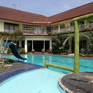 The Garden Syariah Hotel dan Restaurant